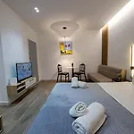 Apartment Bliss Modern Retreat *